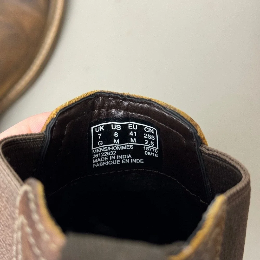 Clarks Clarkdale Easy Chelsea Boot Men 8.5 Beeswax Brown Leather Pull On‎